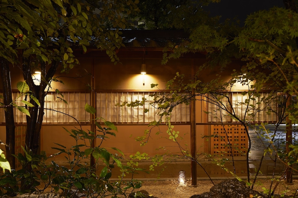 숙박 시설 내 편의 시설/서비스