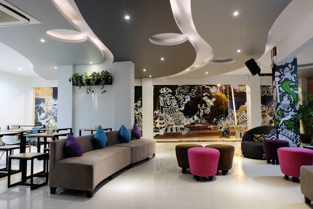 로비 좌석 공간