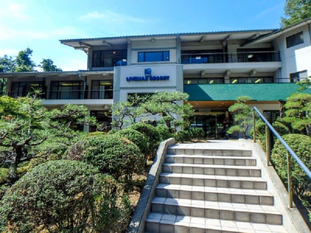 숙박 시설 입구