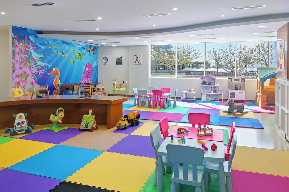 어린이 놀이 공간 - 실내