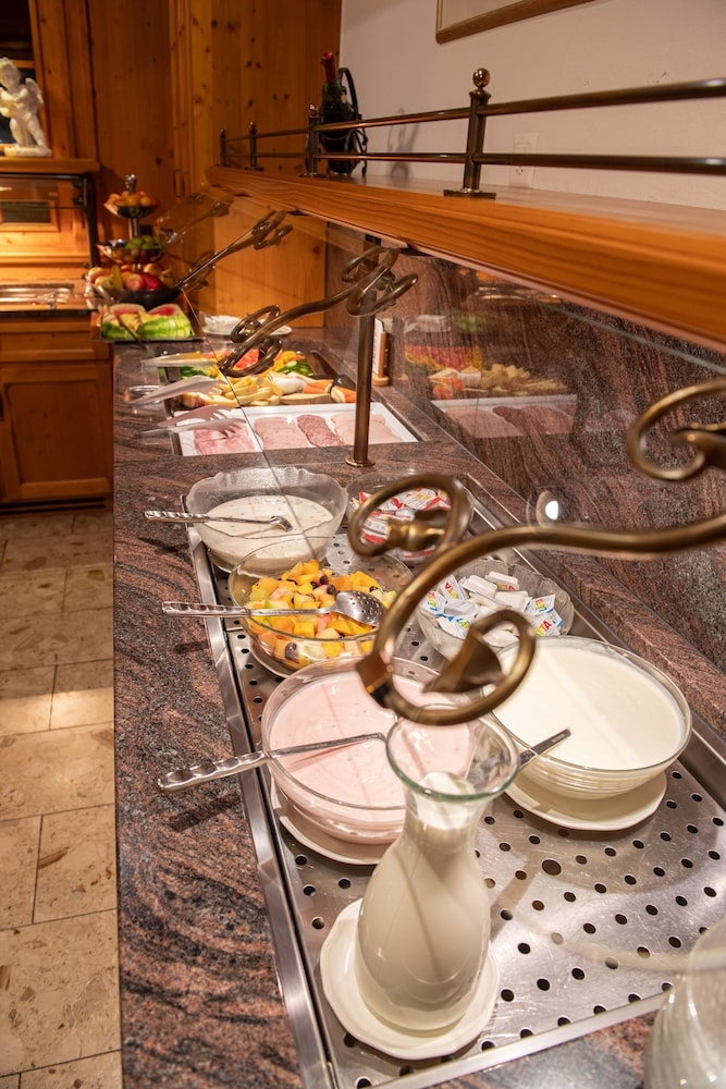 뷔페 아침 식사