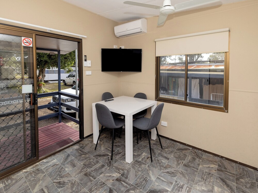 객실 내 식사 공간