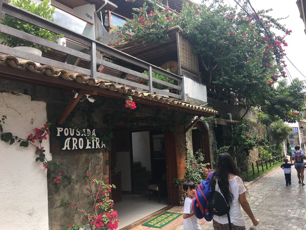 숙박 시설 입구