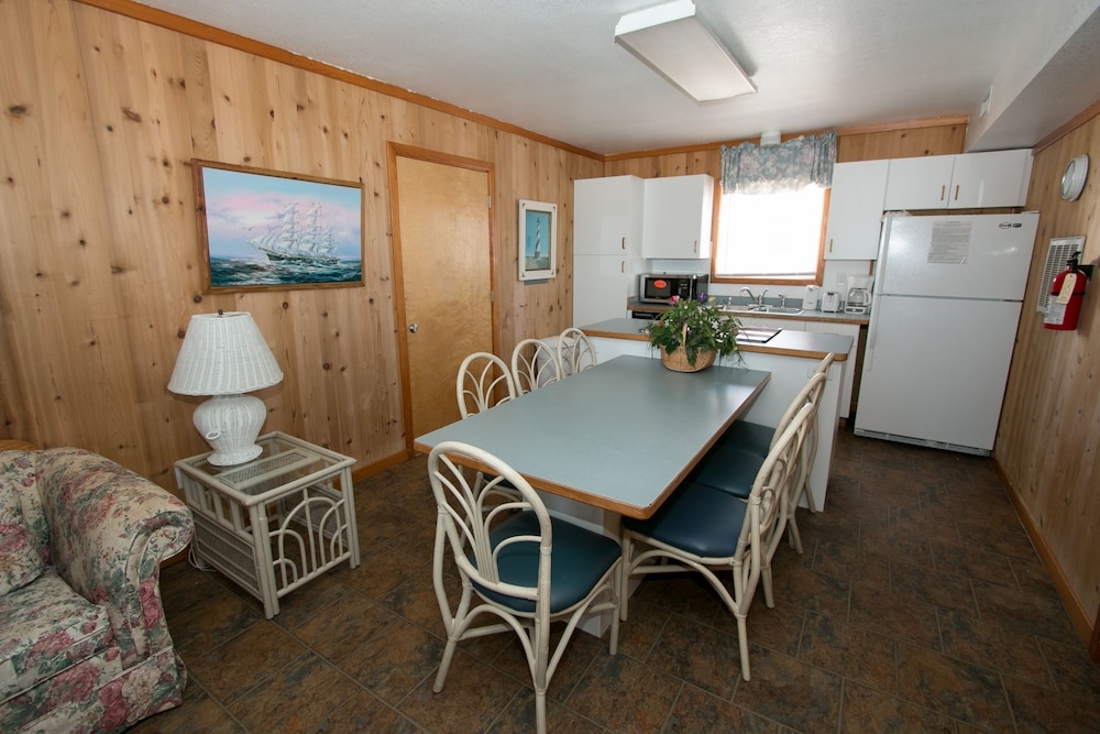 객실 내 식사 공간