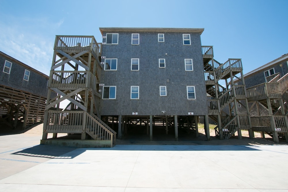 숙박 시설 정면