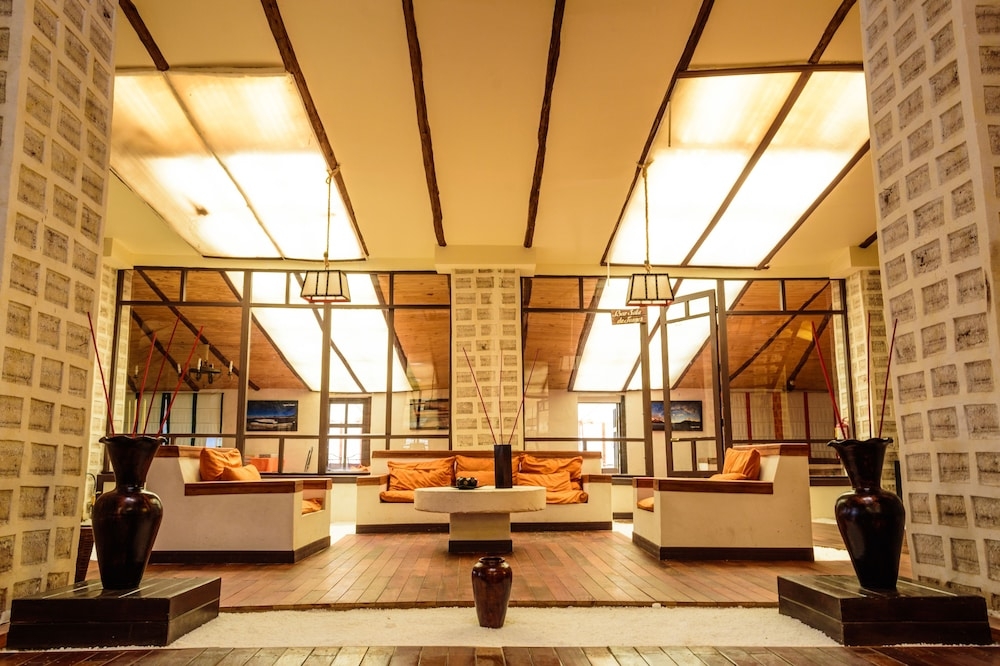 로비 좌석 공간