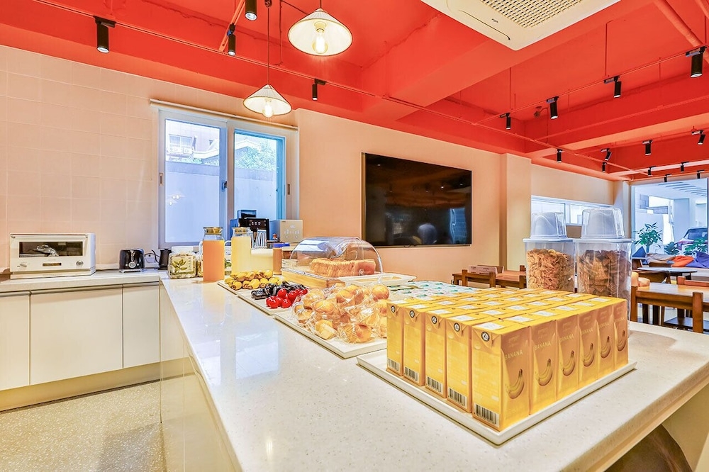 뷔페 아침 식사