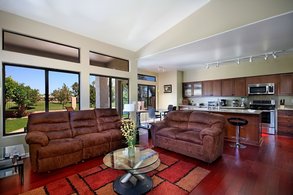 로비 좌석 공간