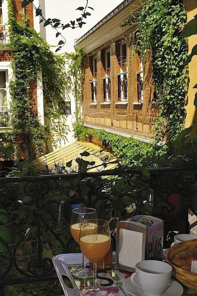 숙박 시설의 전망