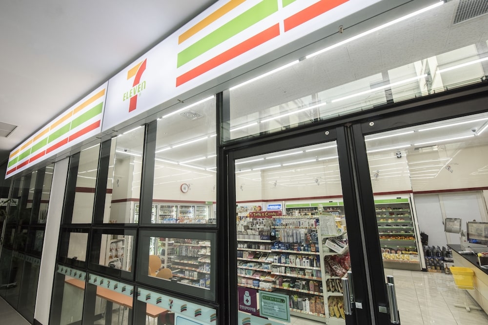 숙박 시설 내 편의 시설/서비스