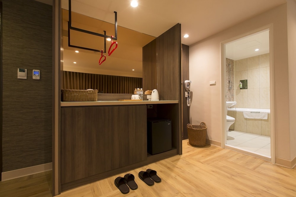 객실 내 식사 공간