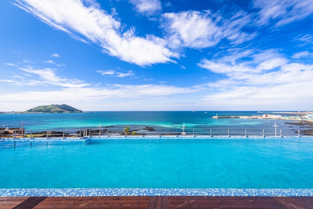 숙박 시설의 전망