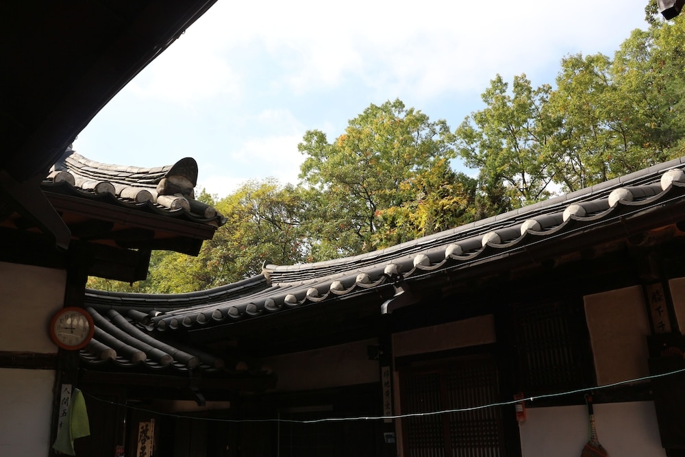 숙박 시설 구내