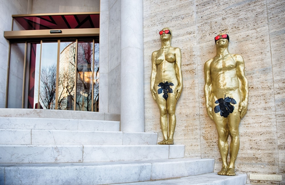 숙박 시설 입구