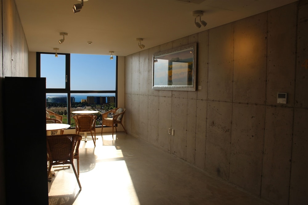 숙박 시설 내 편의 시설/서비스