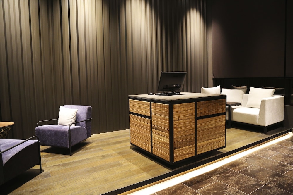 로비 좌석 공간