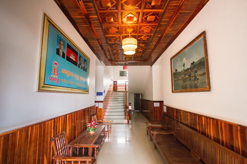 로비 좌석 공간