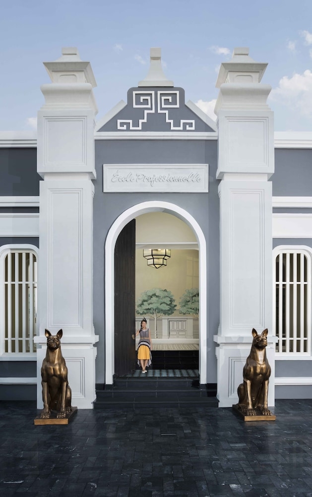 숙박 시설 입구