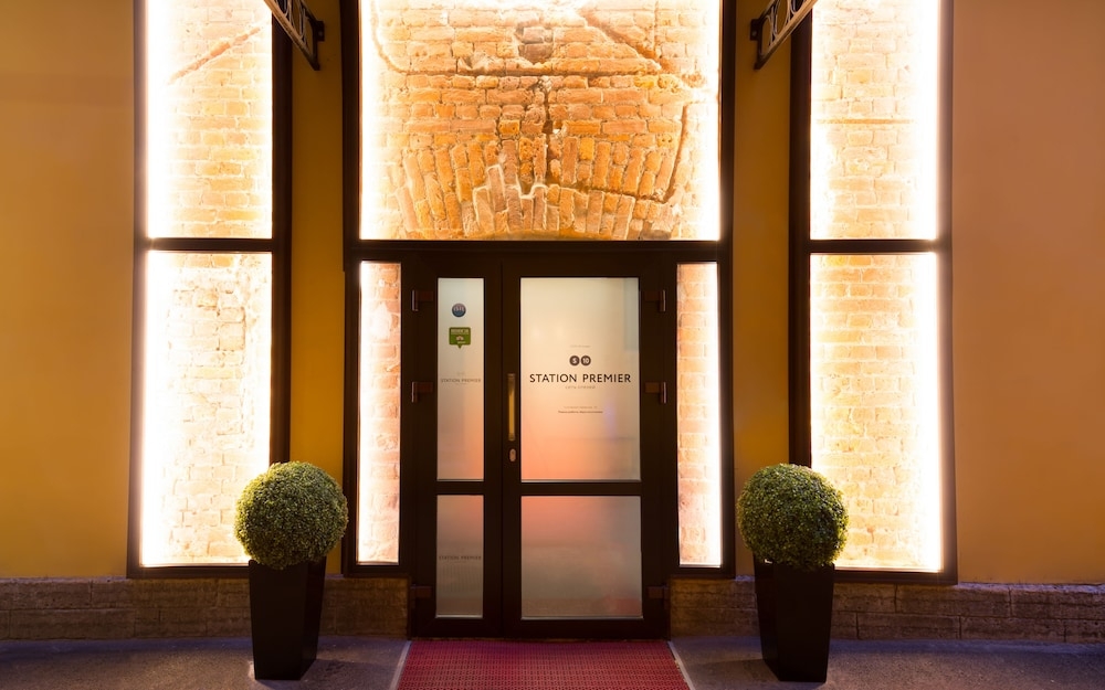 숙박 시설 입구