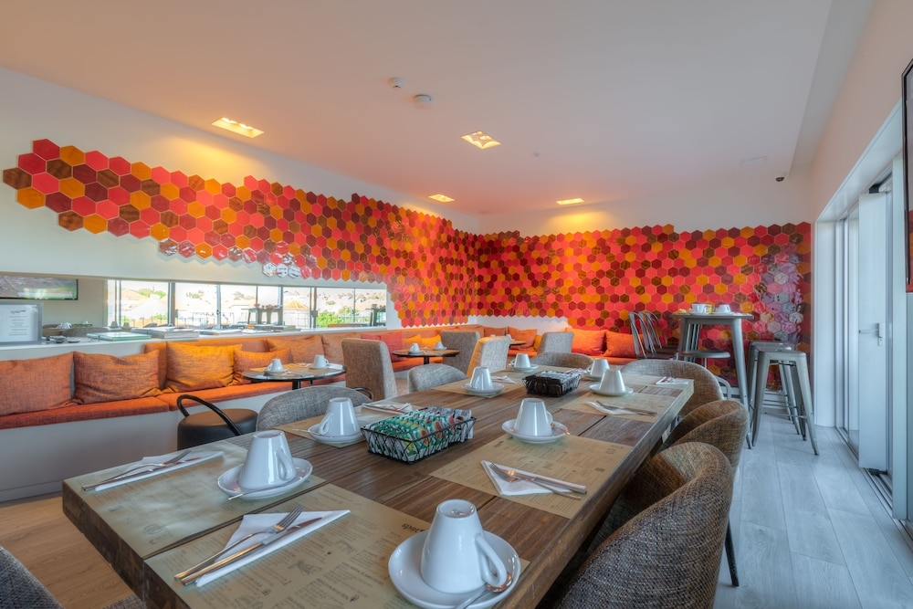 뷔페 아침 식사