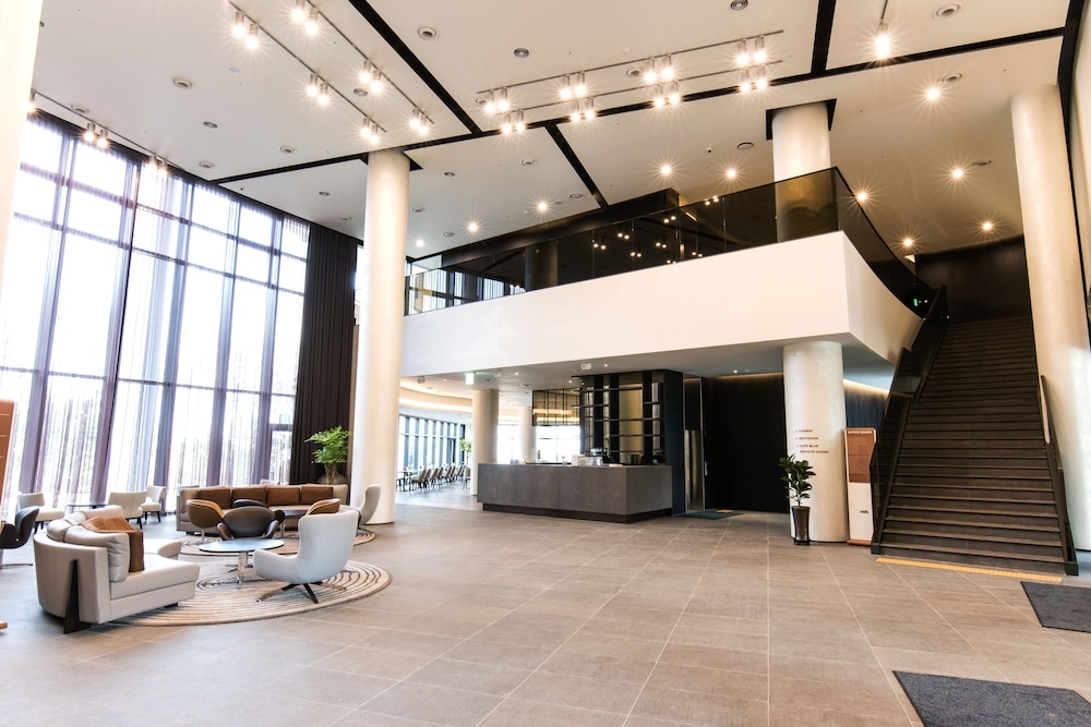 로비 라운지