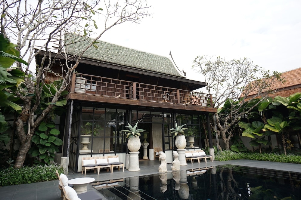 숙박 시설 구내