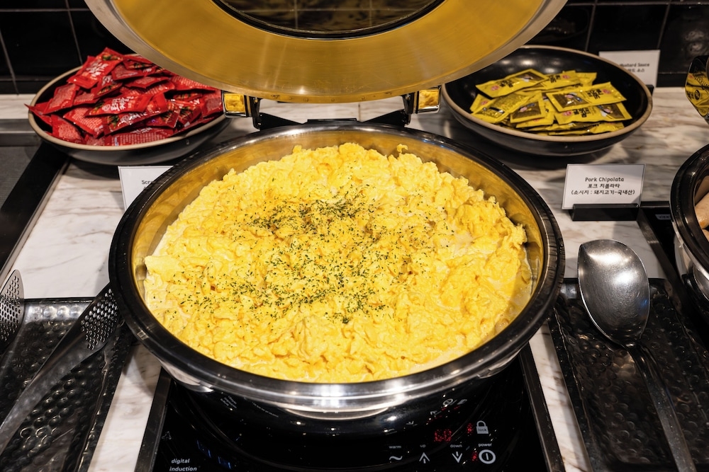 뷔페 아침 식사