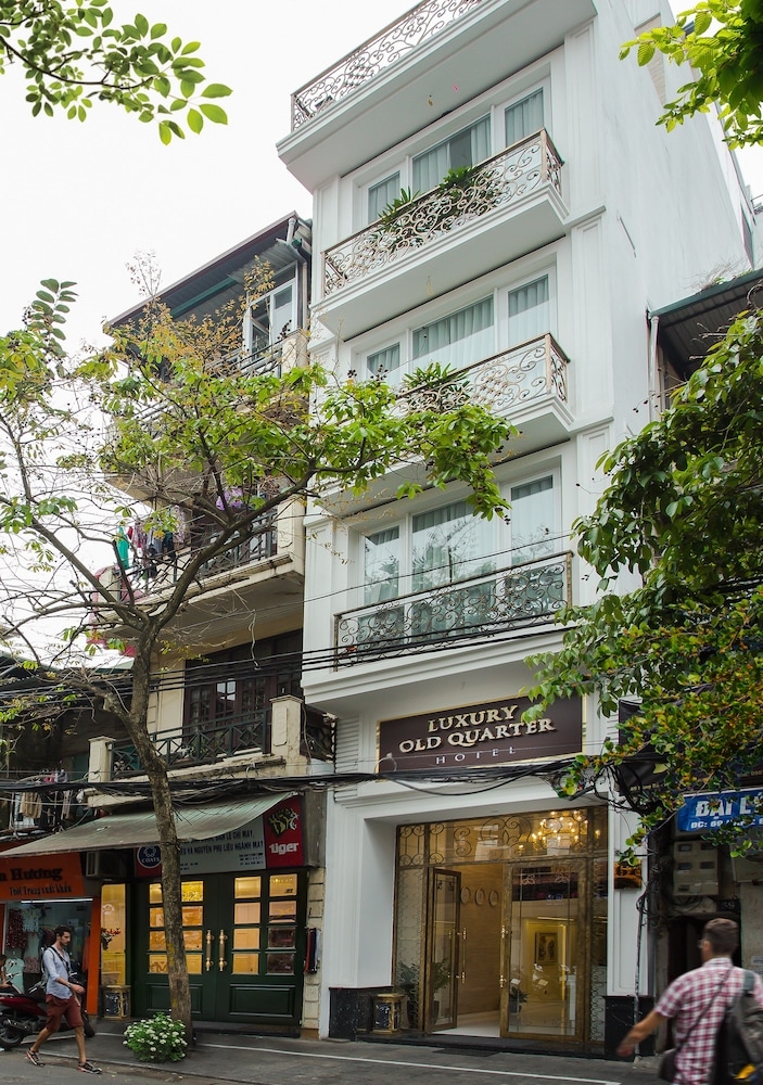 숙박 시설 정면