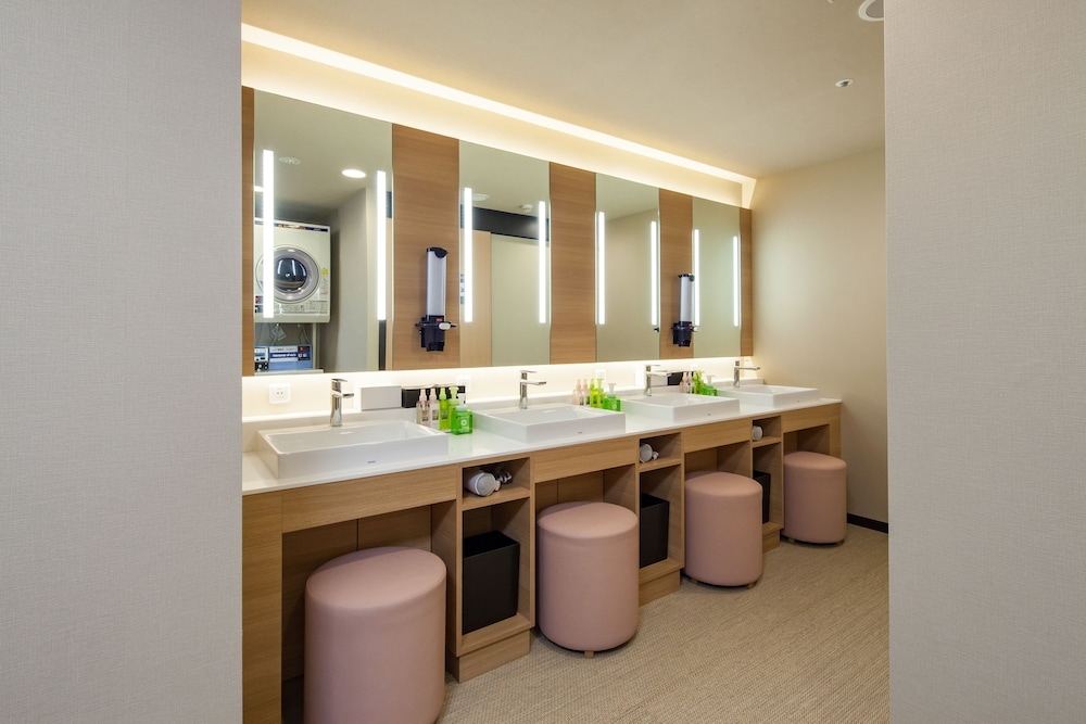 숙박 시설 내 편의 시설/서비스