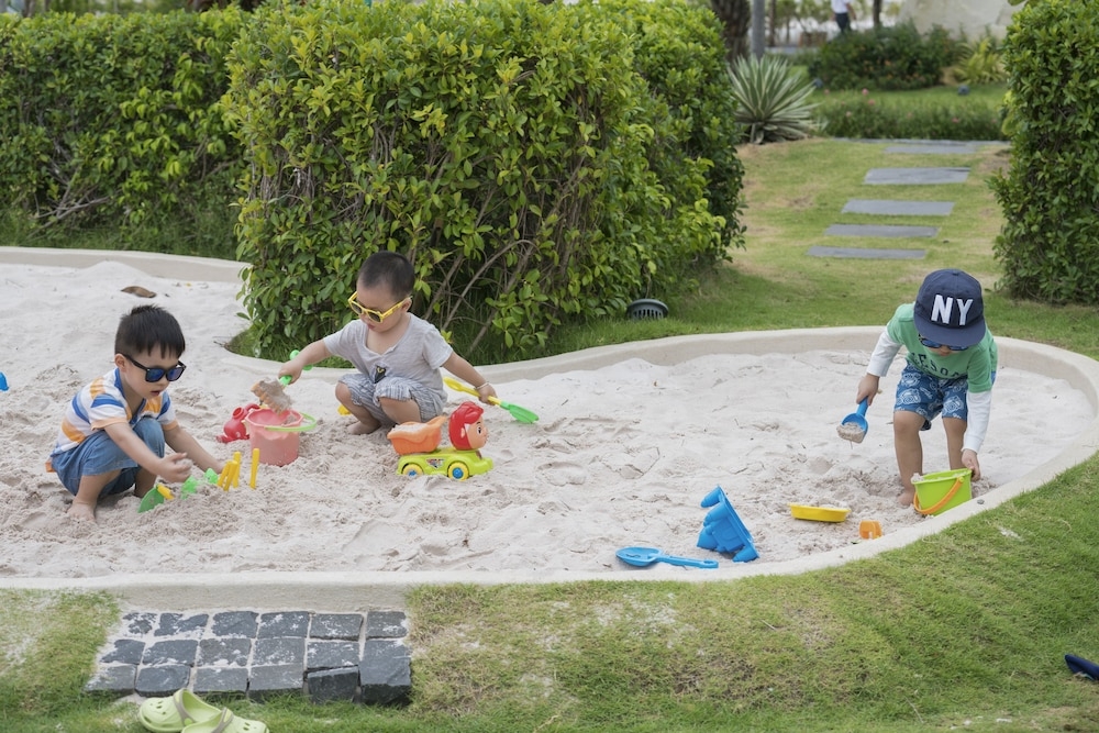어린이 놀이 공간 - 야외