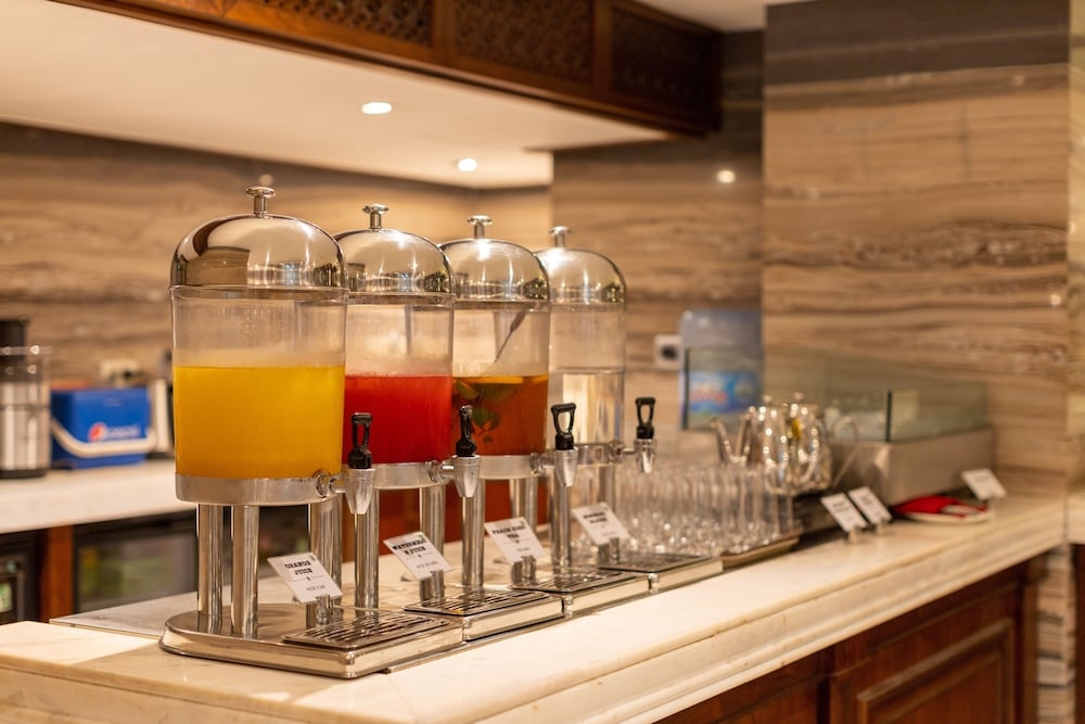 뷔페 아침 식사