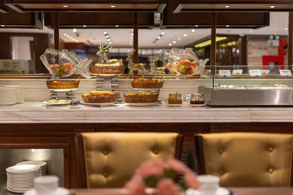 뷔페 아침 식사