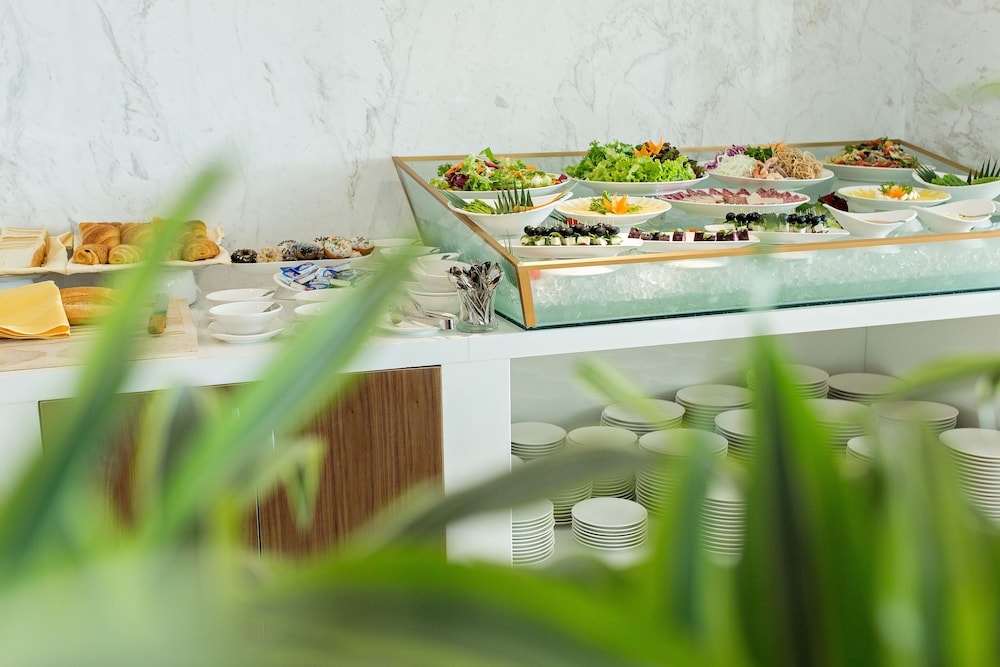 뷔페 아침 식사