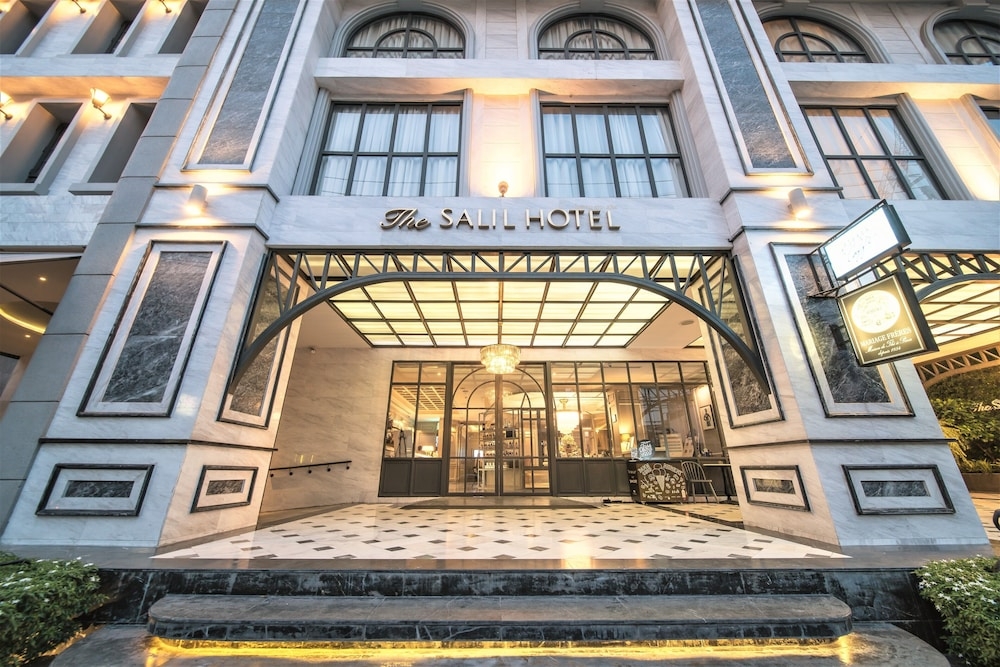 숙박 시설 정면