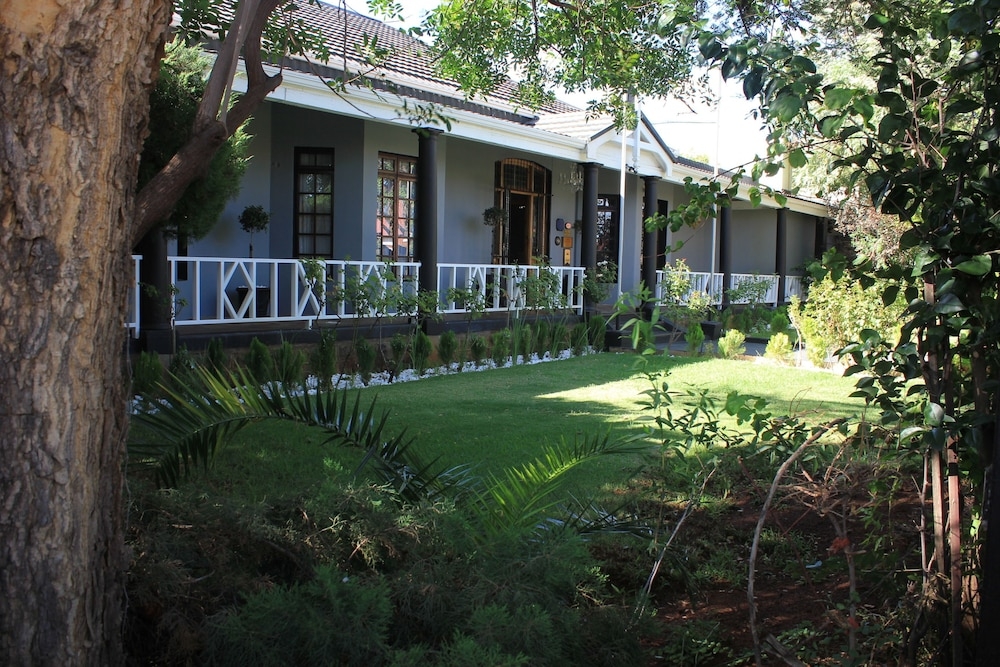 숙박 시설 정면