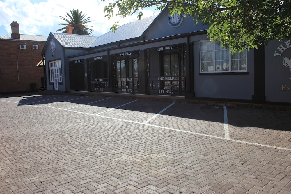 숙박 시설 구내