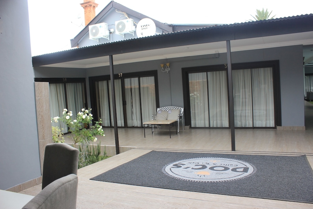 숙박 시설 구내