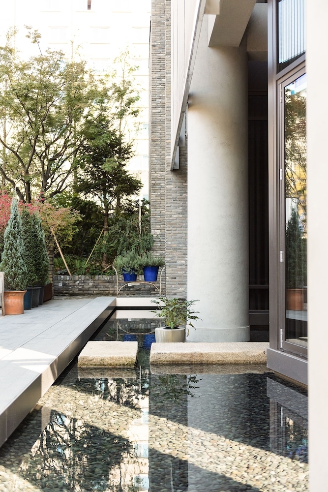 숙박 시설 구내