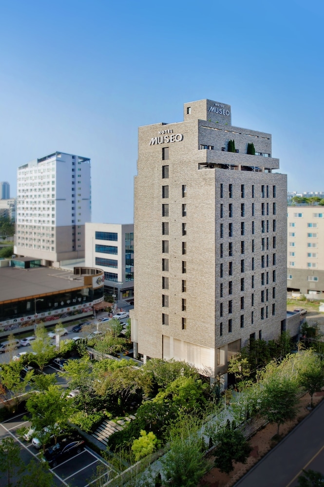 숙박 시설 정면