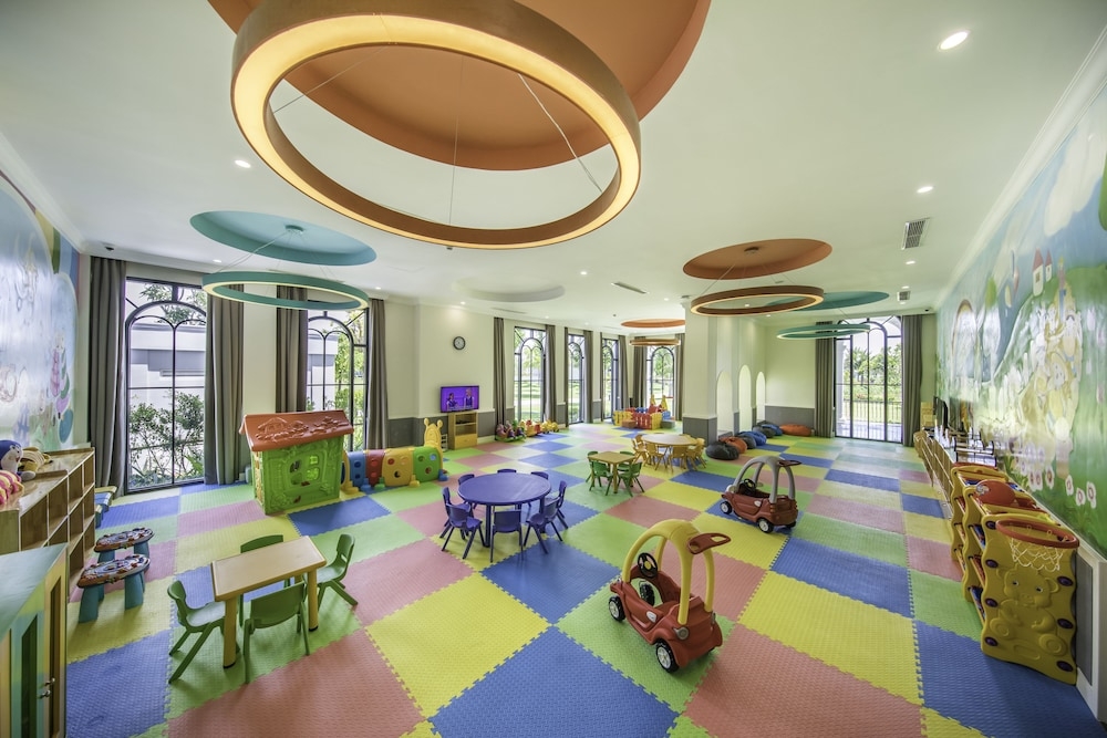 어린이 놀이 공간 - 실내