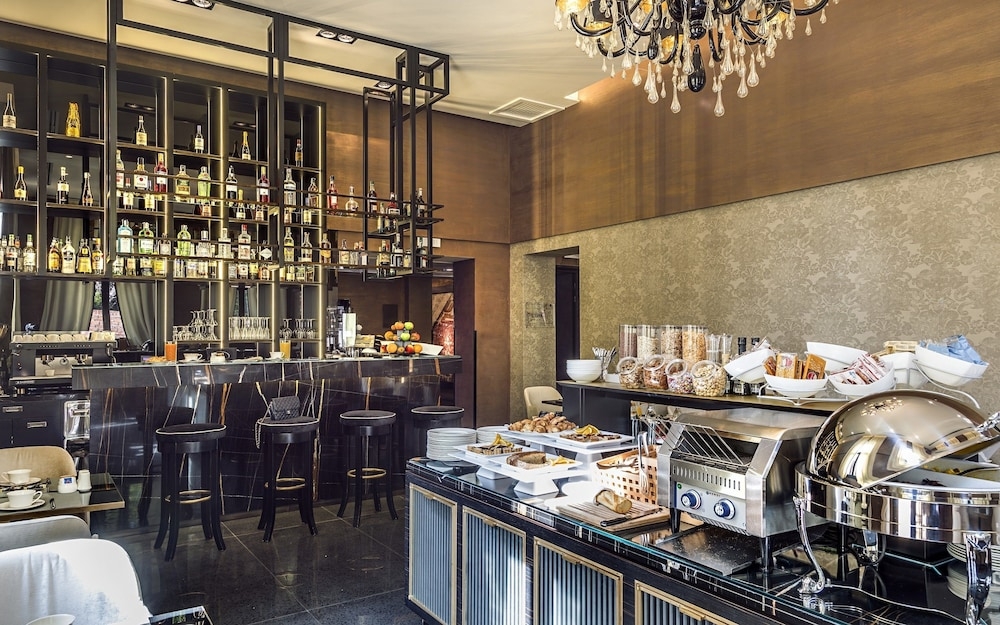 뷔페 아침 식사