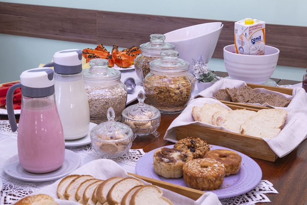 뷔페 아침 식사