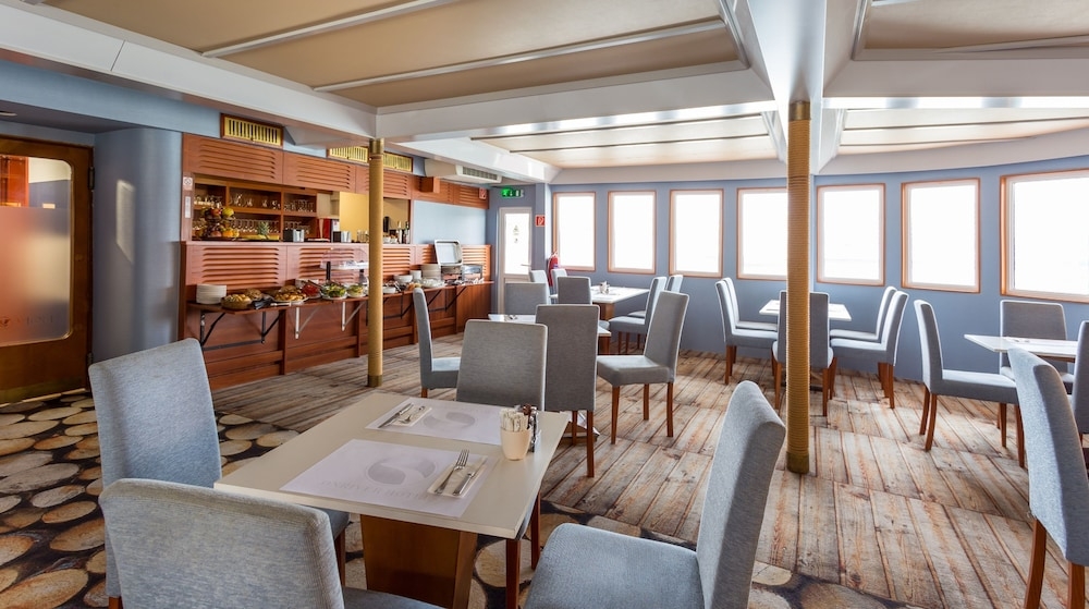 숙박 시설 내 편의 시설/서비스