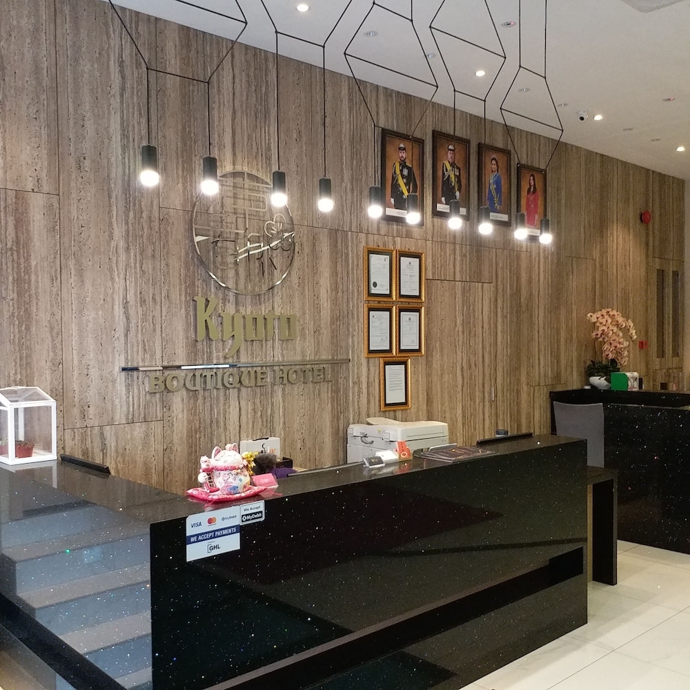 체크인/체크아웃 키오스크