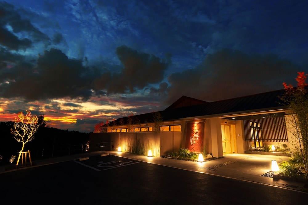 숙박 시설 정면