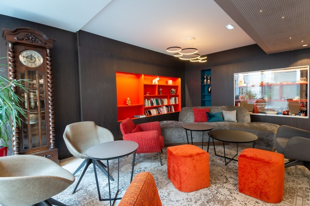 로비 좌석 공간