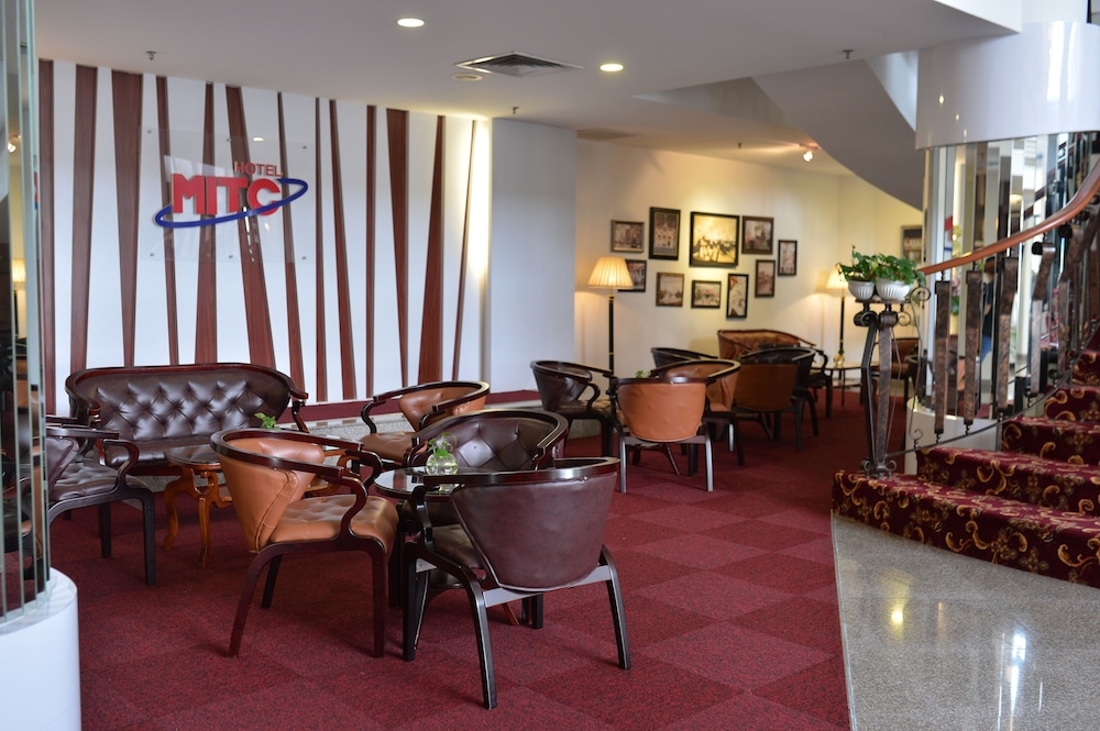 로비 좌석 공간