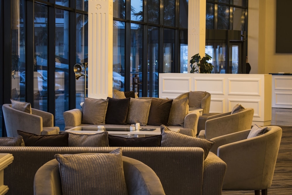 로비 좌석 공간