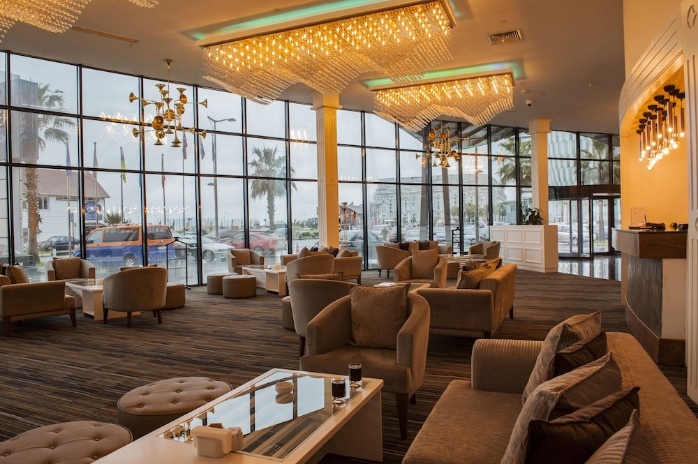 로비 좌석 공간