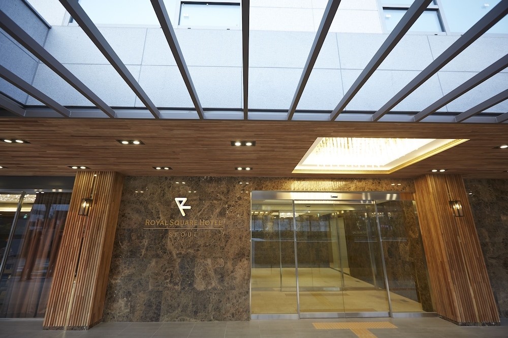 숙박 시설 입구